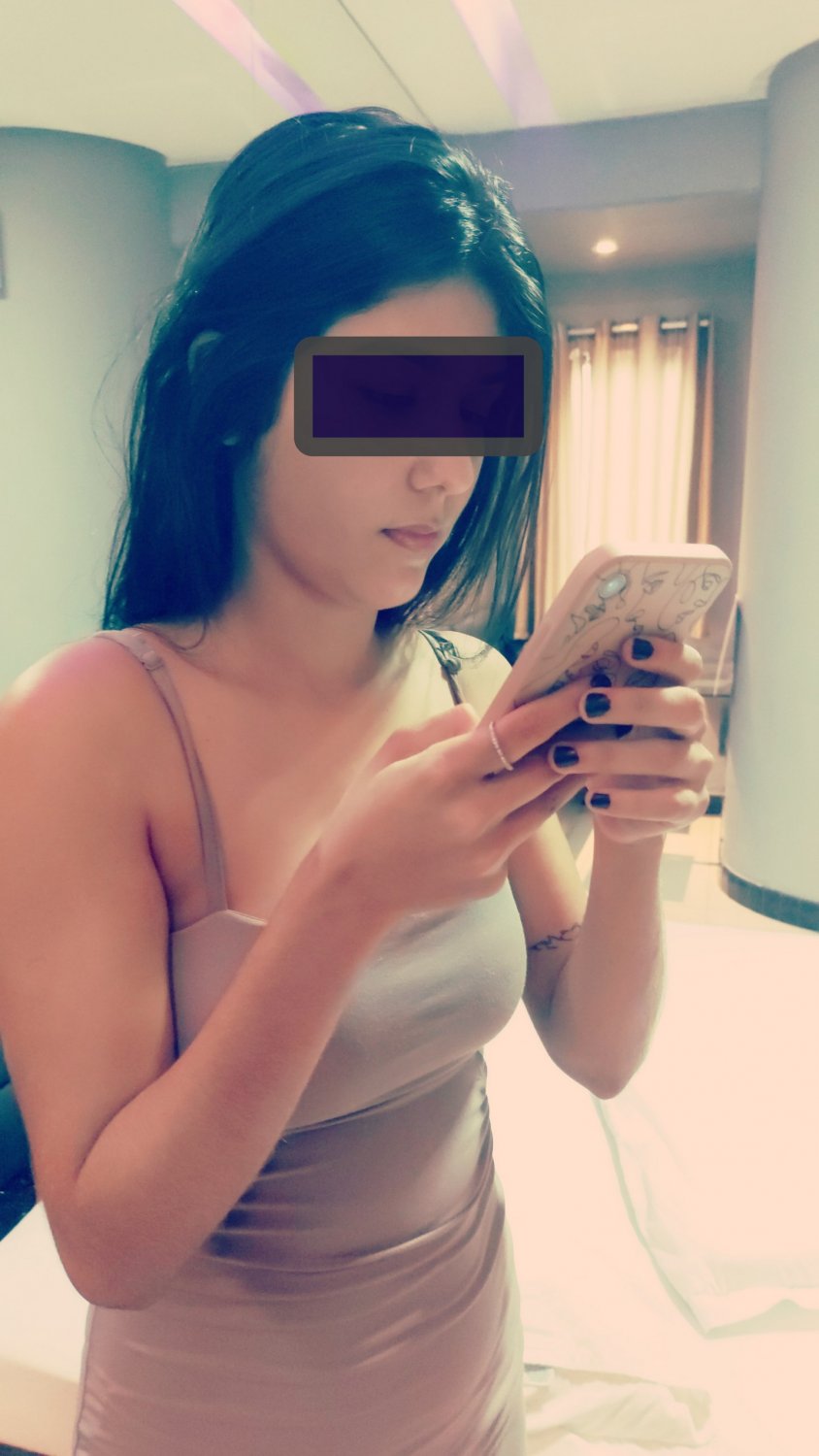 Duas Putas  deliciosas humilhadas por seguidor #JPCFMdFX